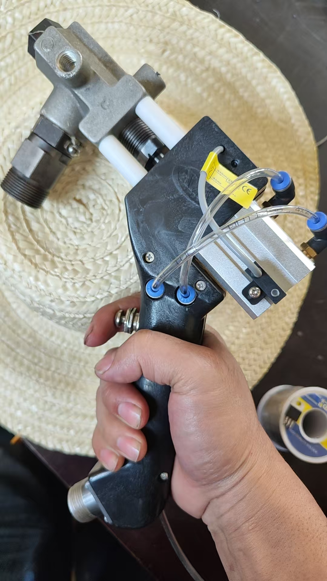 spare hose and gun for hot melt machine, insulation glass machine sealant gun