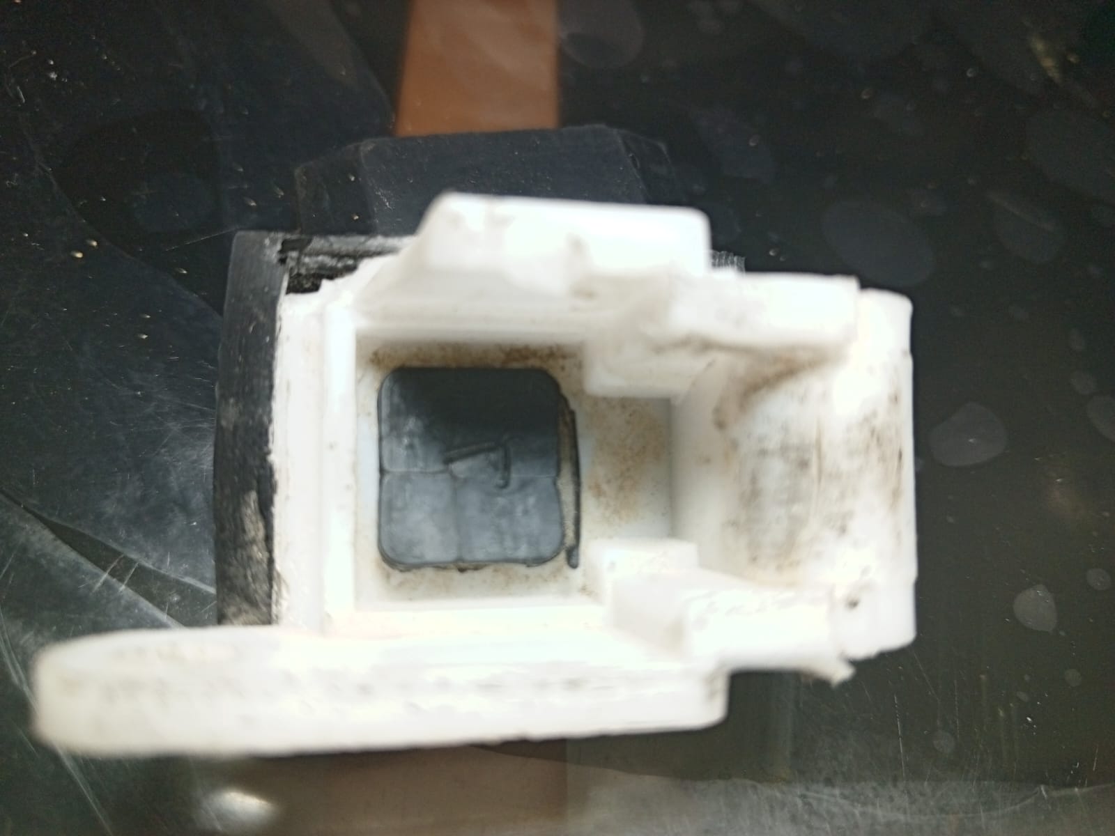 Conveyor chain spare part for glass edging machine fast the black cap in 4 holes chain