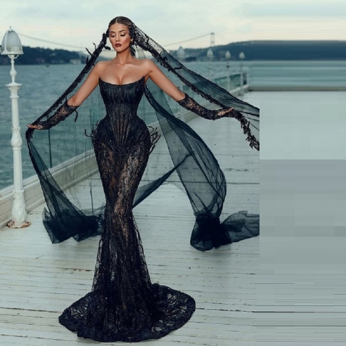 Sexy Slim Sleeveless Off-shoulder See-through Black Maxi Lace Dress&Gloves&Veil Fashion Dark Goddess Wedding Dress Show Dress