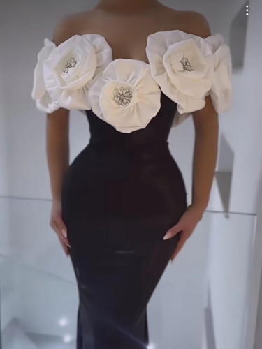 2024 New White Three-dimensional Flower Slim Off shoulder Temperament Bandage Dress