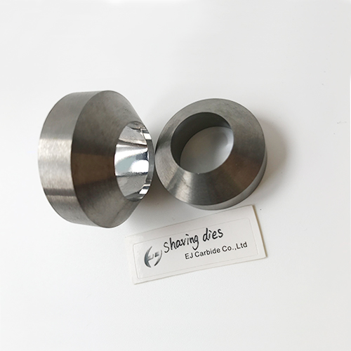 Cemented carbide scalpels die for brass rods