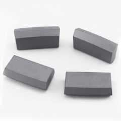 Tungsten carbide chisel inserts
