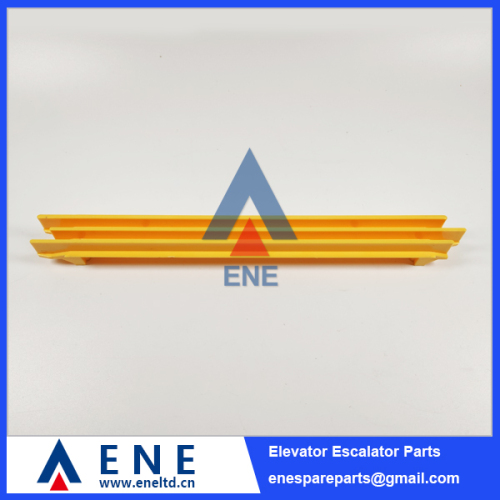 Escalator Step Demarcation L48034054A