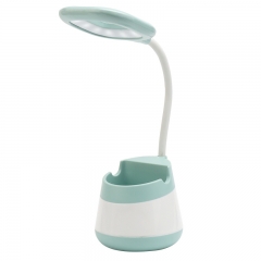 Enfants étudient la lampe