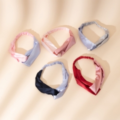 Daily Essential Beauty Scrunchie - BEA014