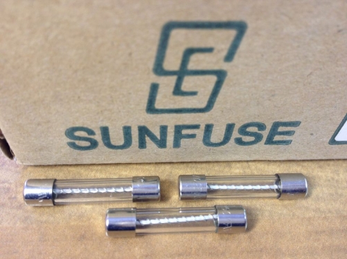 Imported SUN Sunstar 10A 6S glass fuse tube 250V 6X30 10A original authentic