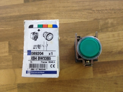 Schneider with light button XB4 BW33B5 imported green button LED24V (guaranteed genuine original)