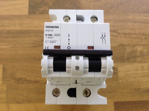 Original SIEMENS SIEMENS D100 5SX72 miniature circuit breaker 100A 400V D 2P