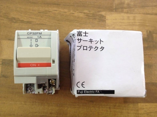 Fe Fuji CP32FM/1W circuit breaker 2P1A auxiliary NO+NC (new original authentic)