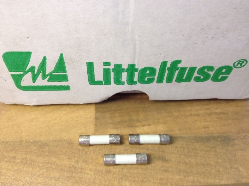 The original American Litteifuse Netlon T3.15A H250V imported ceramic fuse 5X20