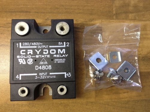 The original American Crydom up to D4808 import 8A solid state relay 280/480V 3-32V