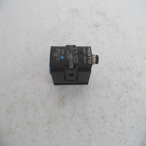Brand new genuine FESTO pressure switch SDE5-D10-FP-Q6E-P-M8 spot 542897