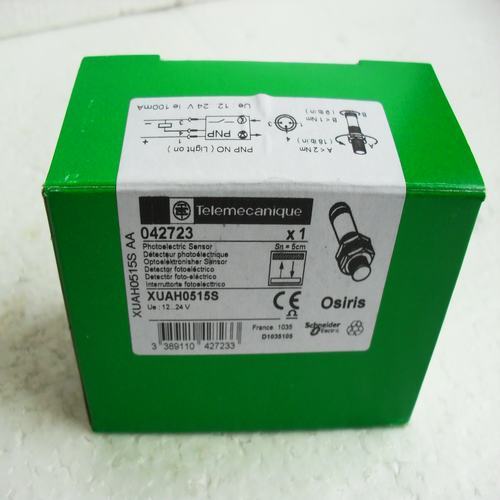 * special sales * BRAND NEW GENUINE Schneider near the switch XUAH0515S spot