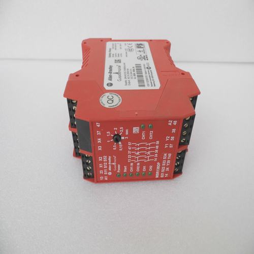 * special sales * BRAND NEW GENUINE AB safety relay MSR138DP spot