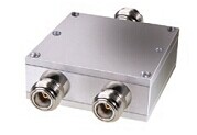 The new Mini-Circuits ZAPD-21+ 500-2000MHz two SMA/N power splitter