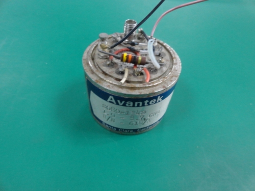 S080-1342 1.9-8.7GHZ AVANTEK voltage controlled oscillator 15V
