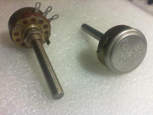 The United States.53622-0.5-MEG precision potentiometer potentiometer. 5 Mbit / 50mm long handle tripod