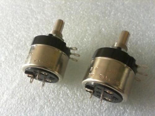 Japan TOCOS single even potentiometer RV24YNME20S.B102.....1K/ with switch