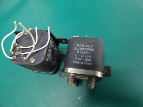 R566443 0-18GHZ RADIALL double knife double throw RF microwave coaxial switch SMA 24-30V