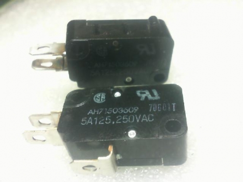 Japan's Matsushita.AH71503609 micro switch 125VAC... 250VAC//5A