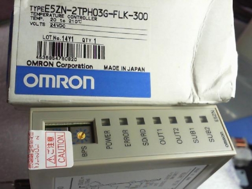 Temperature controller / OMRON E5ZN-2TPH03G-FLK-300/24VDC/20to=210'c industrial thermostat