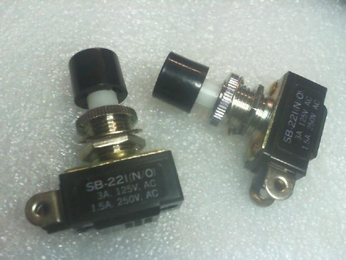 Japan three SB-221 button switch [reset lock free]250VAC1.5/125VAC/3A two feet.