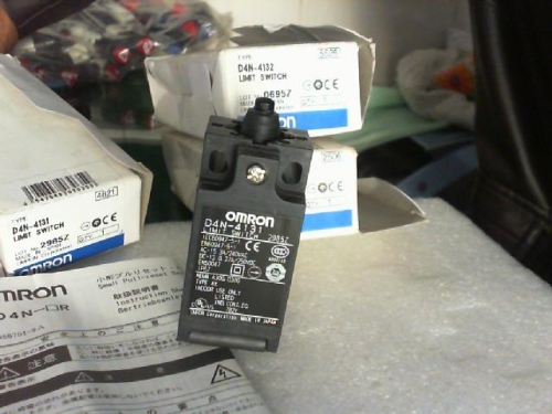 Authentic / Omron OMRON/ limit switch /D4N--4131