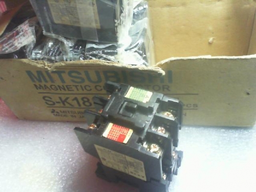 Japan - S-K18 contactor switch 220VAC.550VAC/25A...
