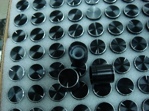 A black Aluminum Alloy rachides special 15MMX17MM potentiometer knob