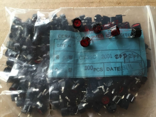 Imported South Korea fine tuning capacitor line 2, variable capacitor 20pF red, diameter 6*6mm 20PF