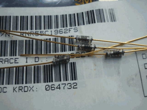 Origional Product Vishay Gold Pin 19.6 k s 20K 0.1% Glass Fiber High-Precision Fever Resistor