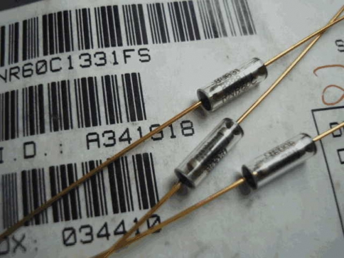 Origional Product Vishay Gold Pin 1W 1.33 k s 1.3K 0.1% Glass Fiber High-Precision Fever Resistor
