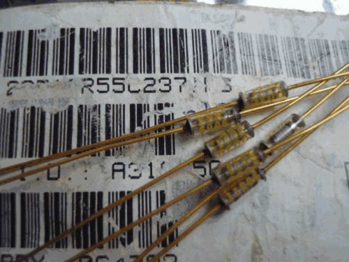 Origional Product Vishay Gold Pin 2.37 k s 2.4K 0.1% Glass Fiber High-Precision Fever Resistor