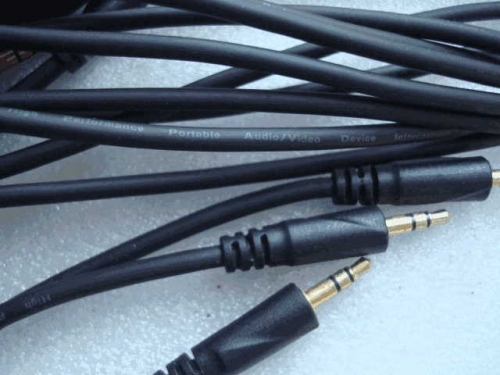 Origional Product Gold Plated AUX Audio Cable Male to Male 3.5mm on 3.5 Mm Connection Cable Vehicular Audio System Audio Cable