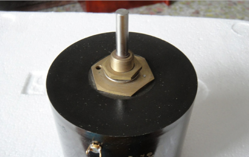 Helipot r10k MODEL B R10K 7904 L0.5 precision multi turn potentiometer 38 round shaft 15 turns  Diameter 84mm, height 70mm, shaft length 38mmx6.3mm