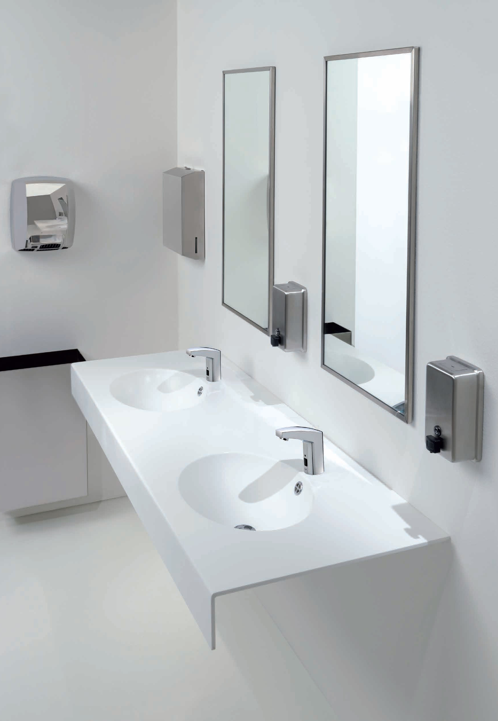 Corian Bathroom Countertops With Sink Backsplash Details