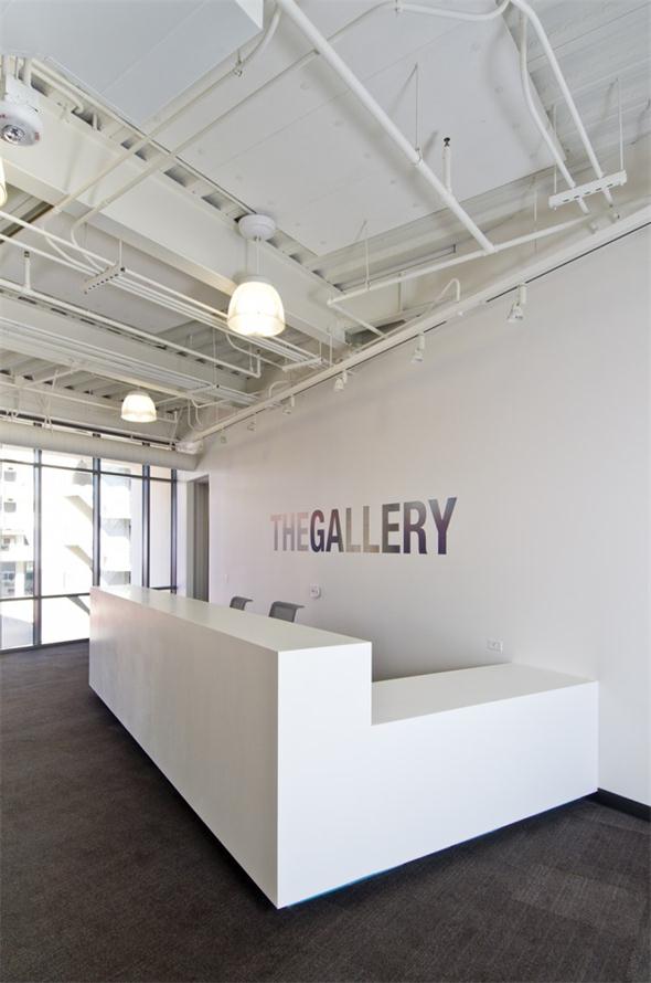 gallery reception counter