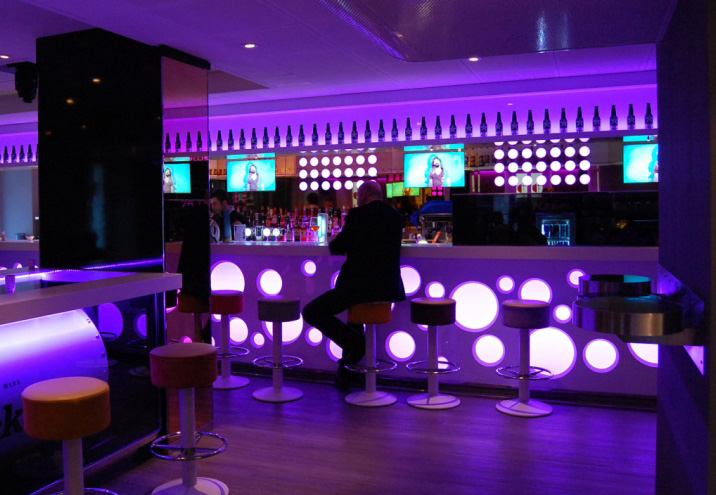 nighclub furniture artificial stone elegant bar counter