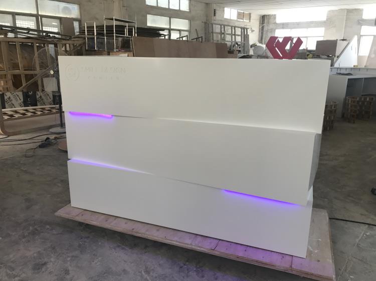 White Corian marble company reception salon cash counter shopping mall kiosk  (5)