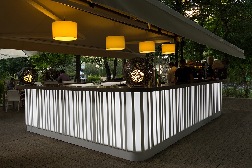 BC-023-01-out door modern bar counter led lighting L shape mental strip decoration special material