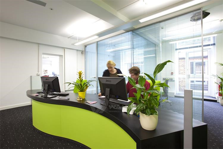 Green reception desk