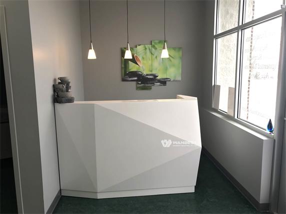 White elegant salon diamond 1 people reception counter