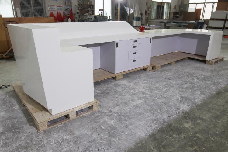 White Marble Stone Body Stainless Steel Bottom Large Gym Standing Reception Desk 