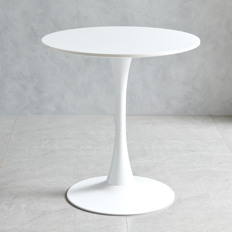white round dinning table