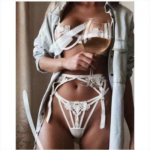 Sexy hollow water-soluble flower anti-bump temptation push-up bra underwear set