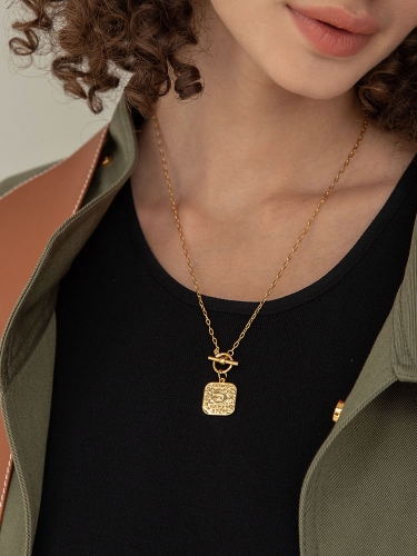 Lucky square necklace / sweater chain