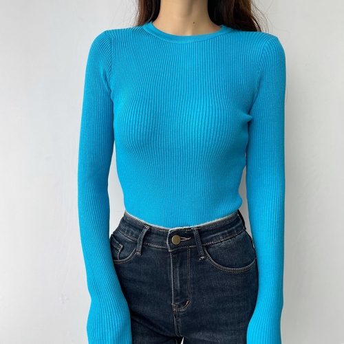 Pullover tight-fitting warm sweater