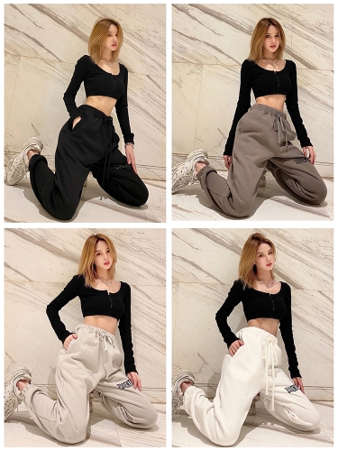 Slimming waistband and velvet letters sports trousers