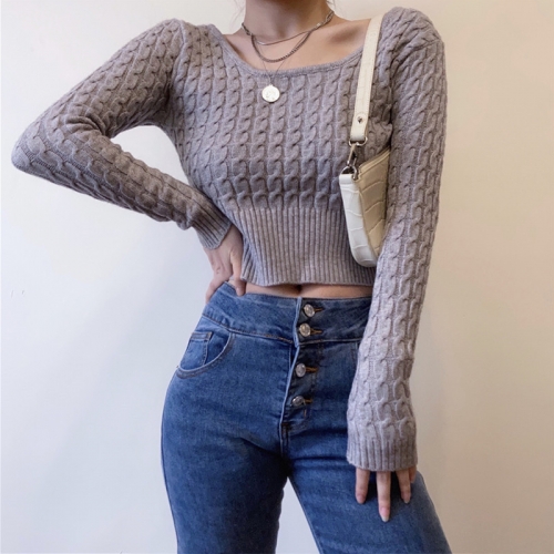 Twist-woven long-sleeved sweater with clavicle
