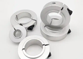 Shoulder retaining ring open-type bearing